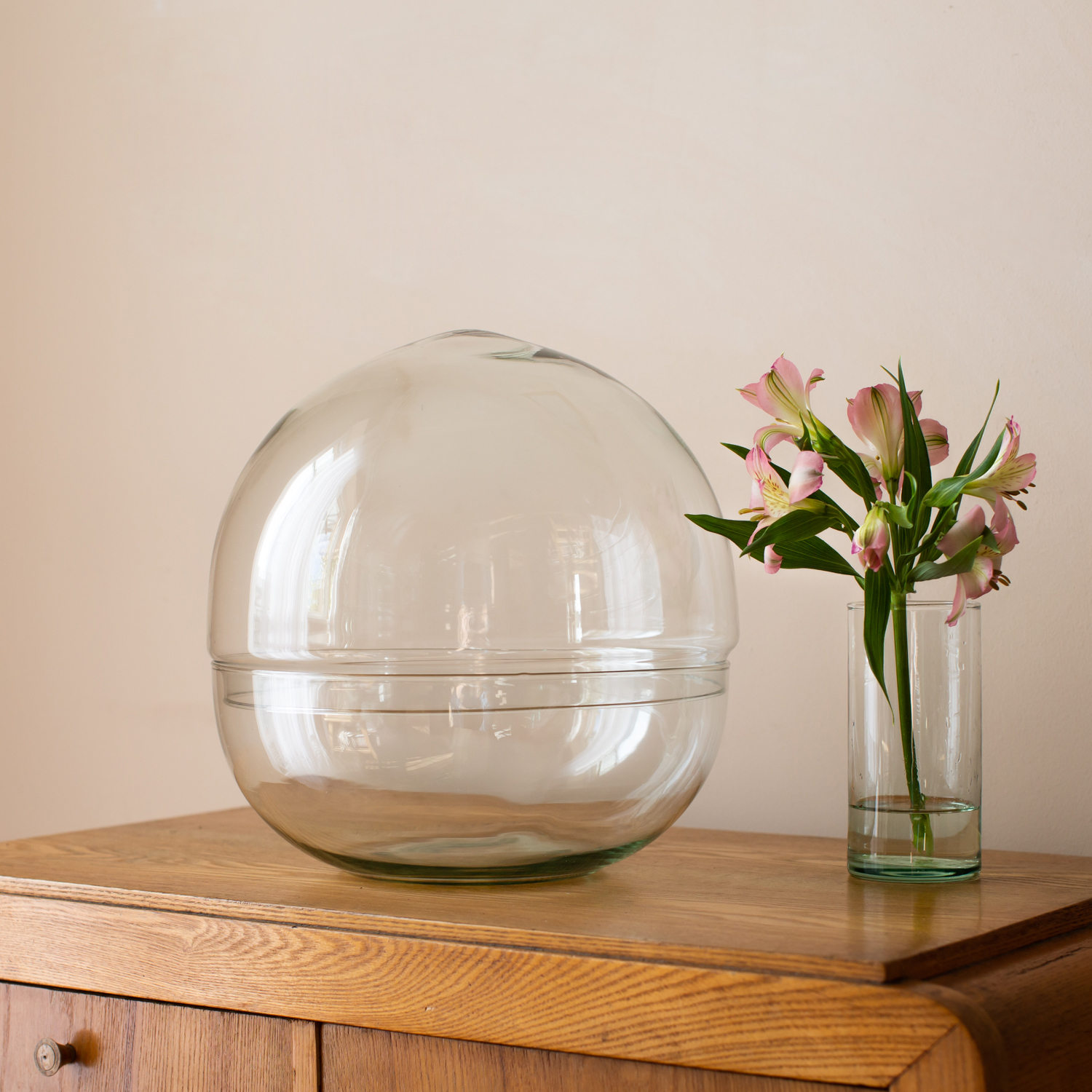 PONADCZASOWA FORMA W NOWOCZESNYM WYDANIU