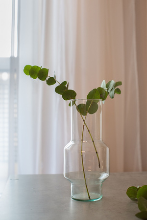 Szklany wazon W-734B H:28cm D:13cm