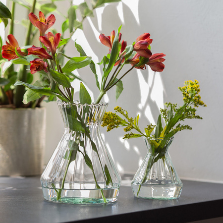 Szklany wazon W-669 H:12cm D:10,5cm