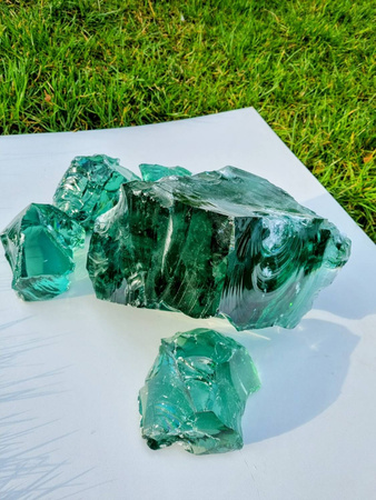 Bryła szklana, kolor szmaragd, do gabionów 20kg