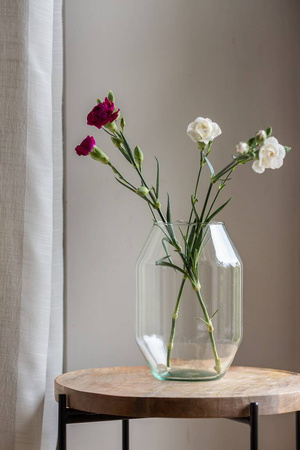 Szklany wazon W-587D H:20cm D:14cm